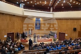 Велико Търново - Великотърновски университет - тържествено събрание - Илияна Йотова