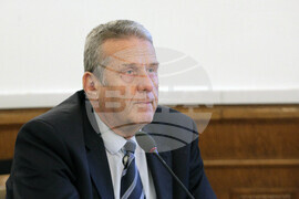 Парламент - Комисия по труда, социалната и демографската политика - Емил Мингов