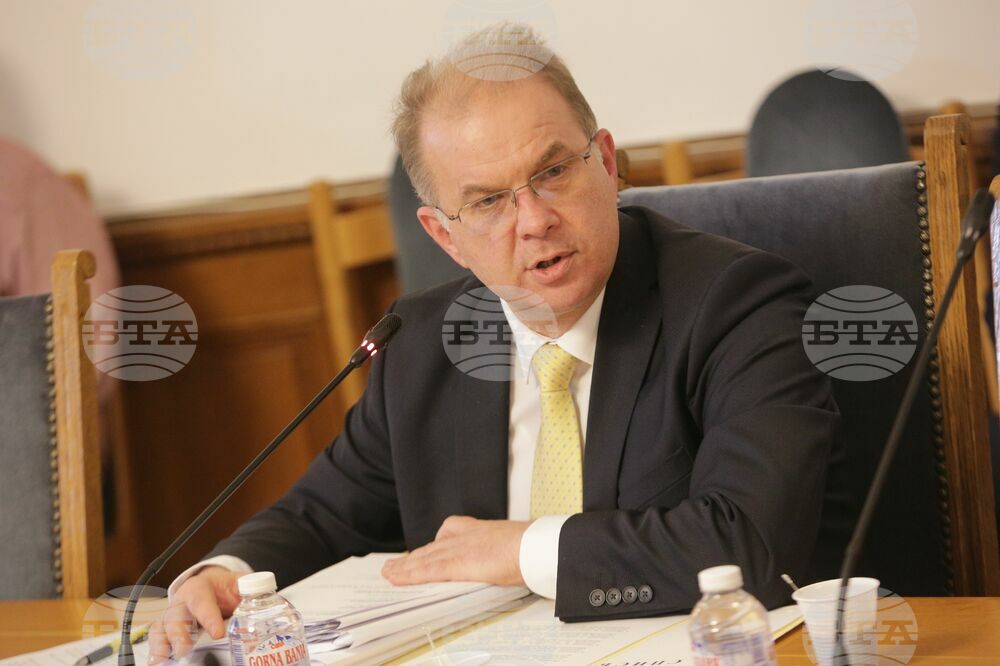 Парламент - Комисия по правни въпроси