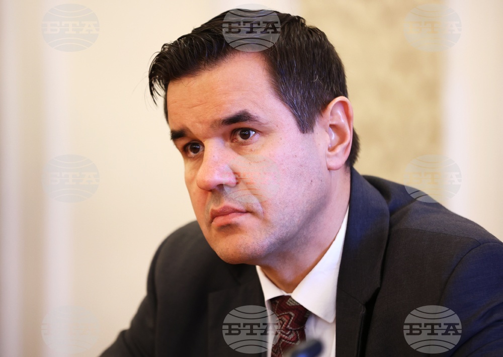 Парламент - Комисия по икономическа политика и иновации