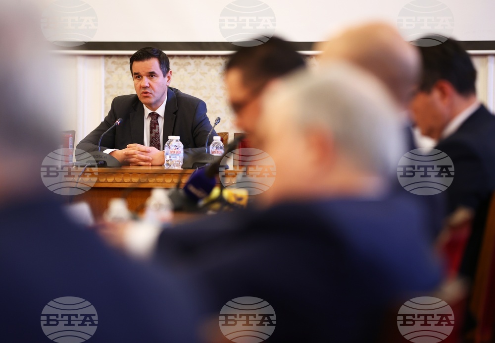 Парламент - Комисия по икономическа политика и иновации