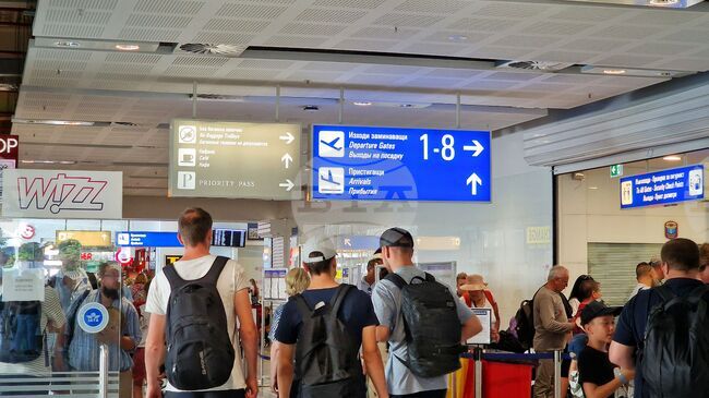 Обединение „Бъдеще за туризма” алармира институциите за груби според организацията нарушения на авиокомпанията "Уиз Еър"