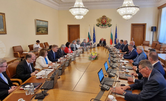 Служебно правителство - заседание