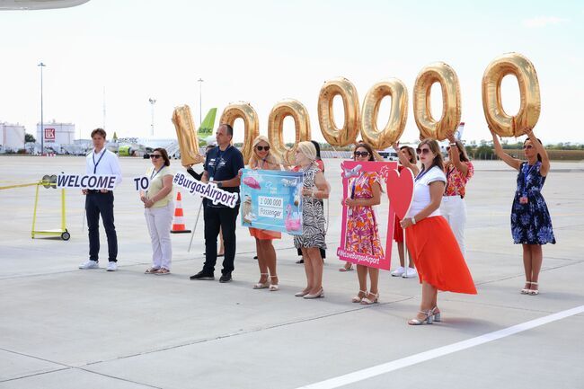 Бургас - летище - едномилионен пътник за 2024 г. - посрещане