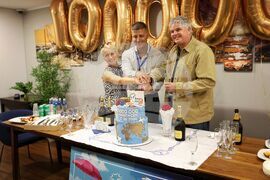 Бургас - летище - едномилионен пътник за 2024 г. - посрещане