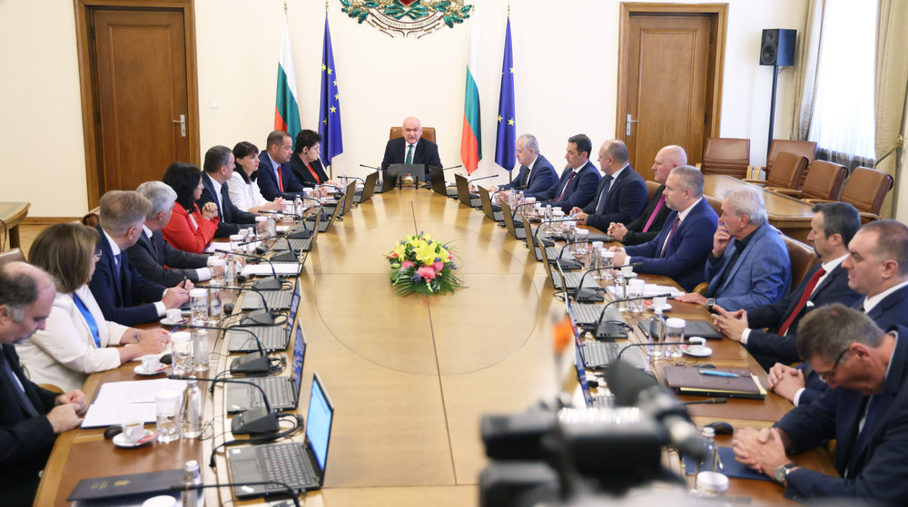 МС: Премиерът Главчев направи отчет на свършеното от служебното правителство