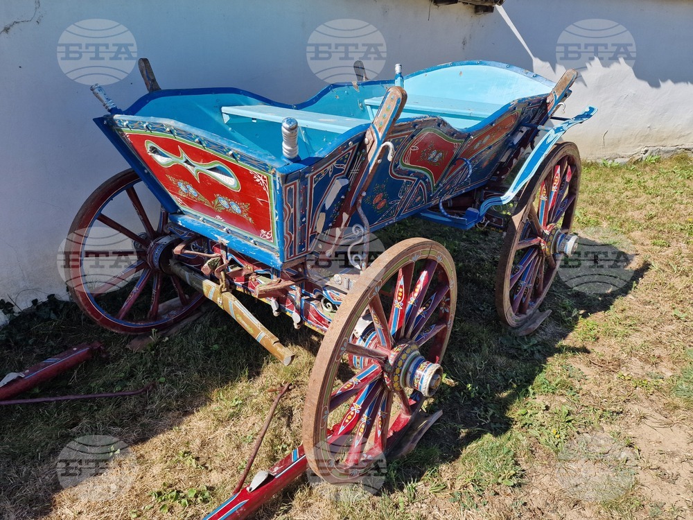 Търговище - Дарение за Регионален исторически музей - изписана каручка