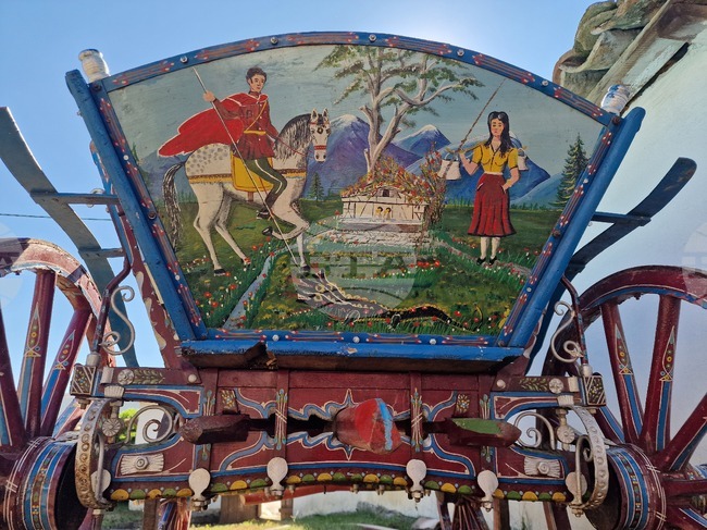 Търговище - Дарение за Регионален исторически музей - изписана каручка