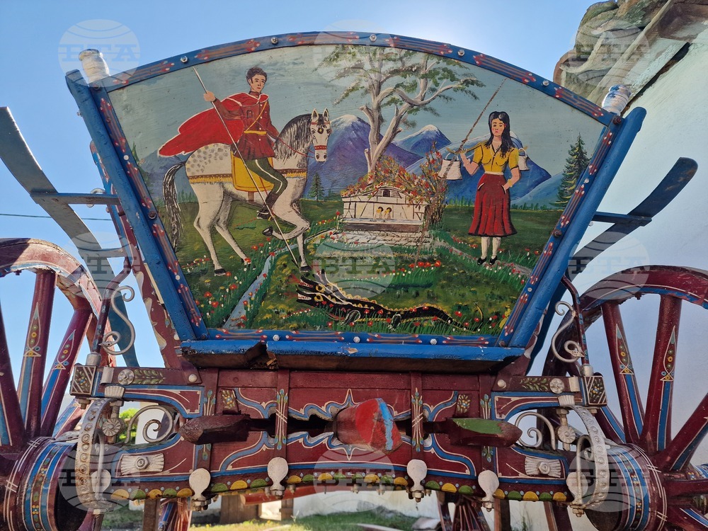 Търговище - Дарение за Регионален исторически музей - изписана каручка