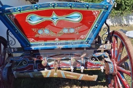 Търговище - Дарение за Регионален исторически музей - изписана каручка