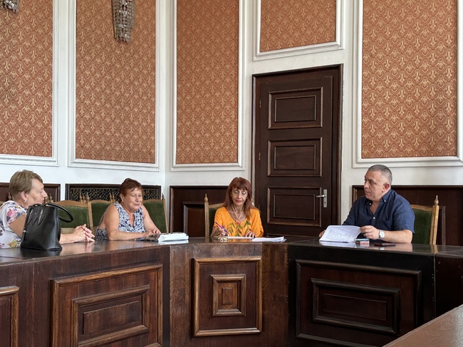 Жители на община Сливен поставиха проблеми от личен и обществен характер пред кмета Радев в приемния му ден