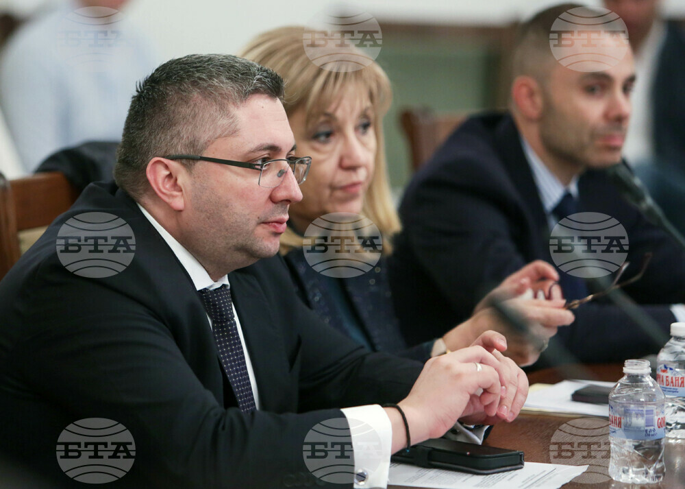 Парламент - Комисия по регионална политика, благоустройство и местно самоуправление