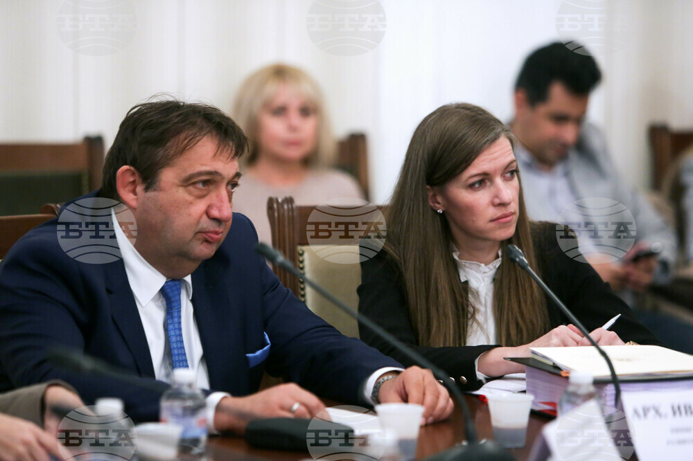 Парламент - Комисия по регионална политика, благоустройство и местно самоуправление