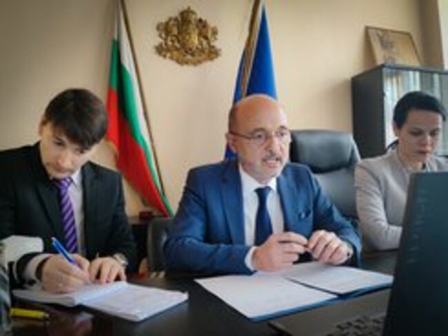 България отново настоя за предоговаряне на договор между Европейската комисия и фармацевтична компания за доставка на ваксини