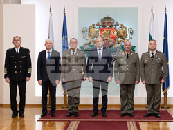 Държавният глава удостои български военнослужещи с висше офицерско звание