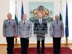 Държавният глава удостои български военнослужещи с висше офицерско звание