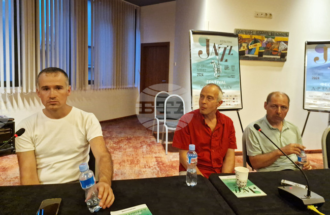 Курортен комплекс Боровец - Международен джаз фестивал - „Квартет Корназов и Дюпа" - пресконференция