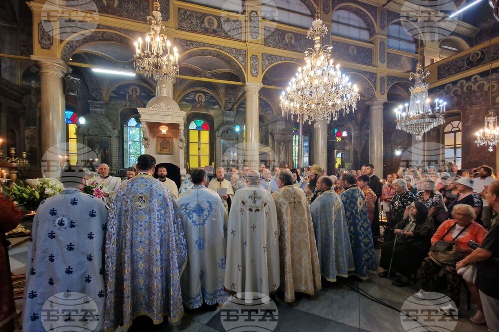 Бургас - Сливенски митрополит Арсений - служба