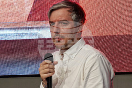 Бургас - Даниел Ненчев - книга - представяне