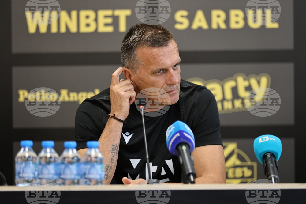 Пловдив - футбол - Зрински (Мостар) - пресконференция - Марио Иванкович