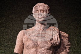 Петрич - Исторически музей - античен град Хераклея Синтика - статуя