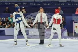 Франция - XXXIII Летни олимпийски игри - Кимиа Ализаде - таекуондо, осминафинал