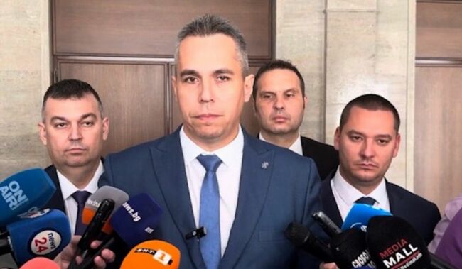 „Възраждане“ внася законопроект за изменение на Закона за водите и организира кръгла маса във връзка с безводието