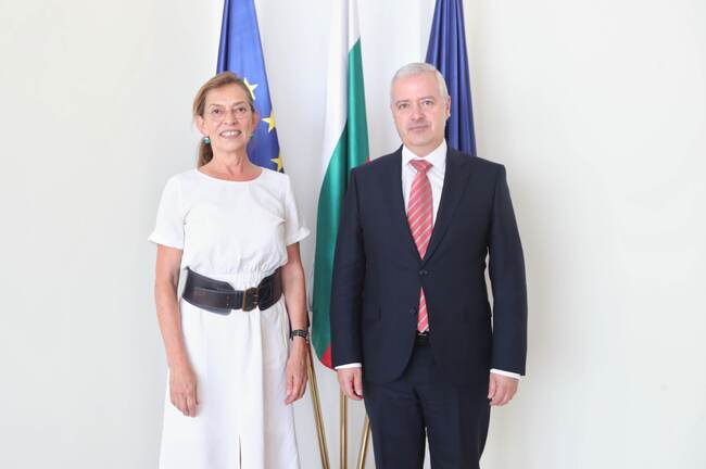 МВнР: Заместник-министърът на външните работи Иван Кондов проведе среща с извънредния и пълномощен посланик на Федерална Република Германия в Република България Н. Пр. г-жа Ирене Мария Планк