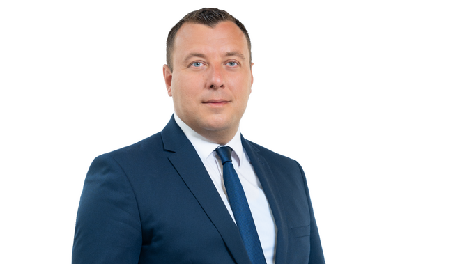 Петър Петров: Управляващите искат да спират автомобили от движение без да предложат стимули за подмяна на остарелия автопарк у нас