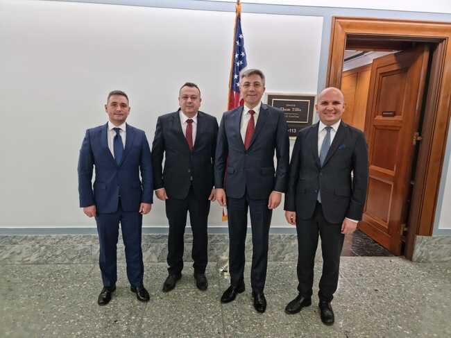 Мустафа Карадайъ със серия срещи на Интерпарламентарния форум по разузнаване и сигурност във Вашингтон