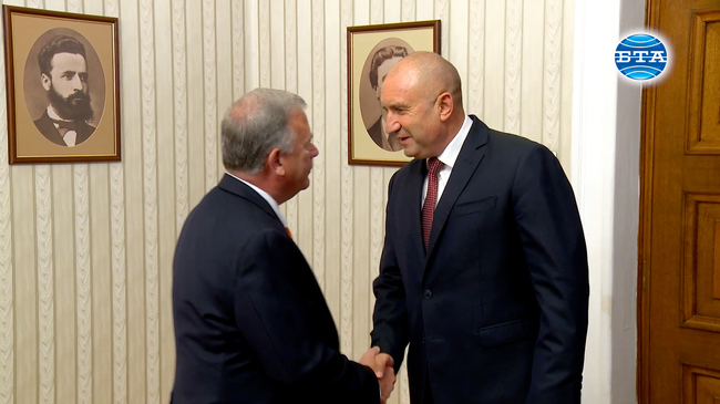 Сътрудничеството в ядрената енергетика обсъдиха президентът Румен Радев и Дейвид Райт, комисар на Комисията за ядрено регулиране на САЩ