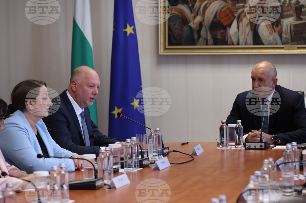 Президентство - консултации - парламентарни групи