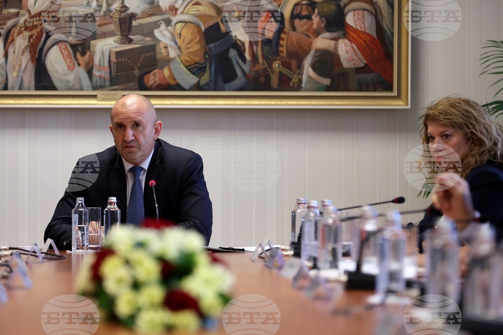 Президентство - консултации - парламентарни групи