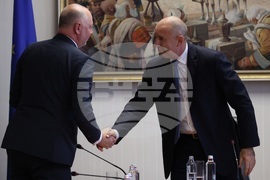 Президентство - консултации - парламентарни групи