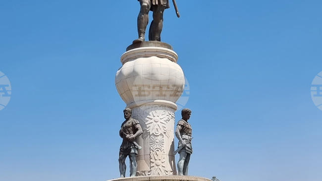 Бившите премиери на Северна Македония Груевски и Заев си размениха онлайн обвинения в корупция и лицемерие