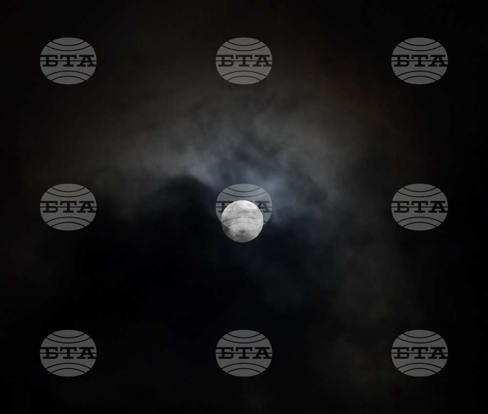 Разград - пълнолуние