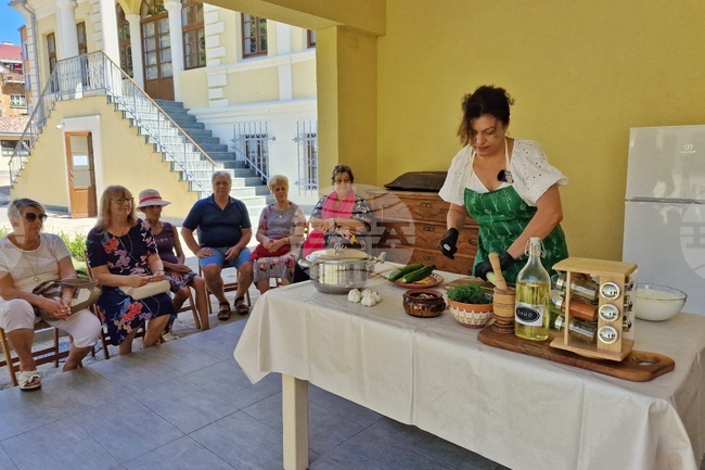 Бургас - Етнографски музей - кулинарна демонстрация