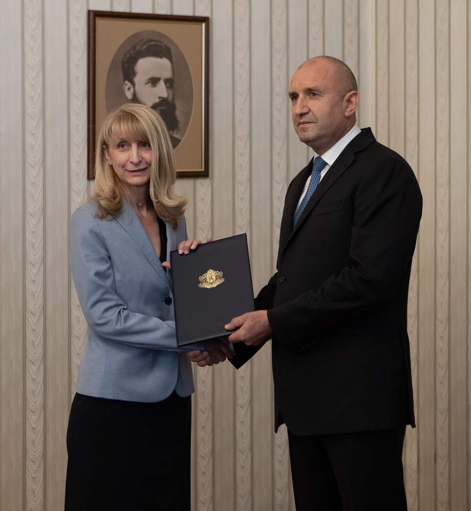 Президентът Радев възложи на кандидата за служебен премиер Горица Грънчарова-Кожарева да предложи състав на правителство до 19 август