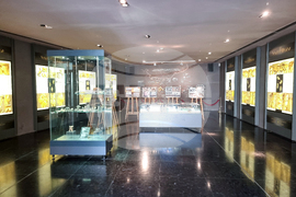 Панагюрище - златно съкровище - оригинал - експониране