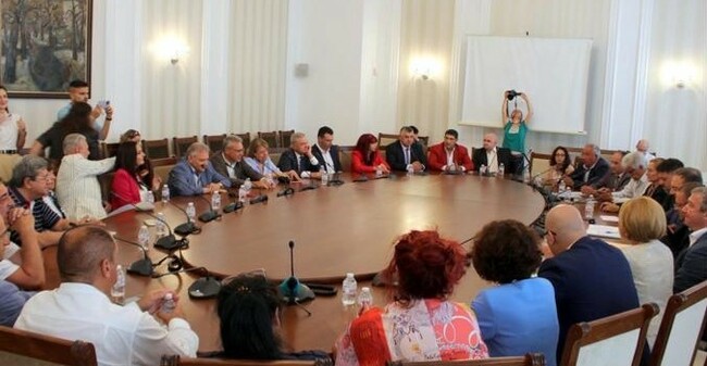 БСП и широкото ляво обединение изработват обща управленска програма за явяване на изборите