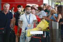 Летище София - олимпийци - посрещане -  Божидар Андреев