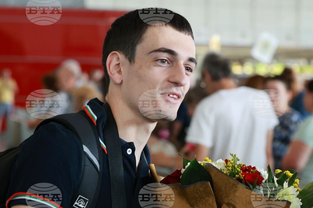 Летище София - олимпийци - посрещане - Иван Димов