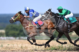 Село Беловец - конни надбягвания