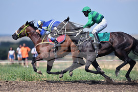 Село Беловец - конни надбягвания