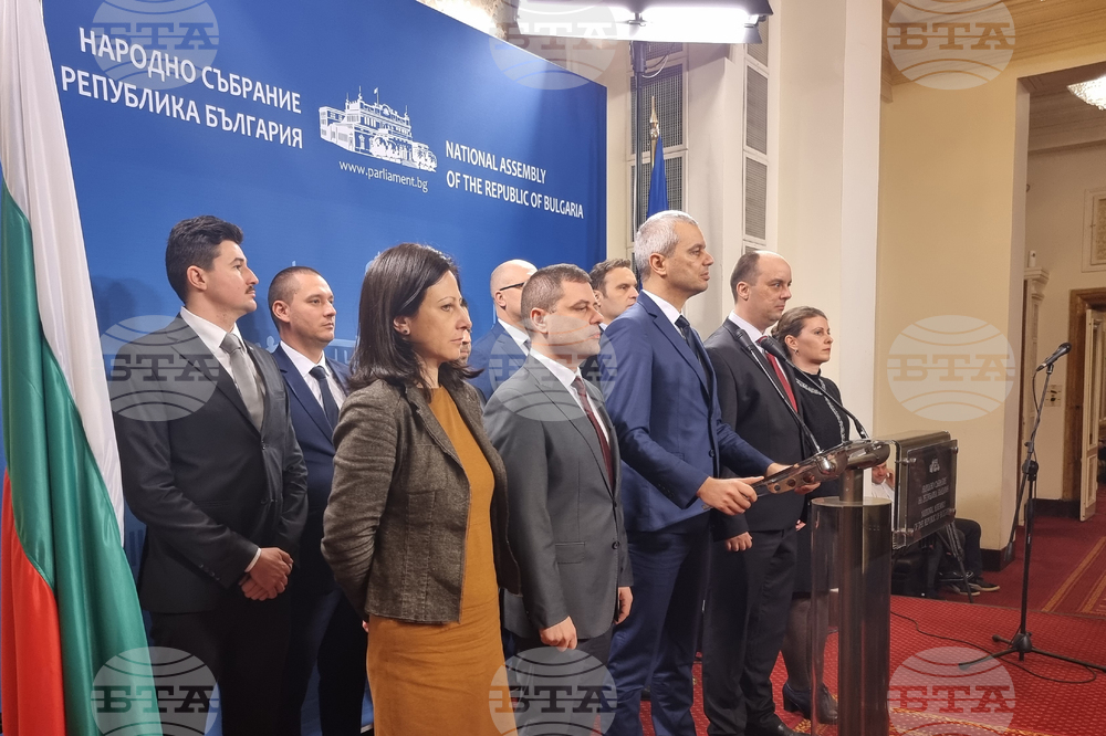 Парламент - "Възраждане" - брифинг