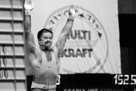 Стефан Топуров - състезател по вдигане на тежести и треньор