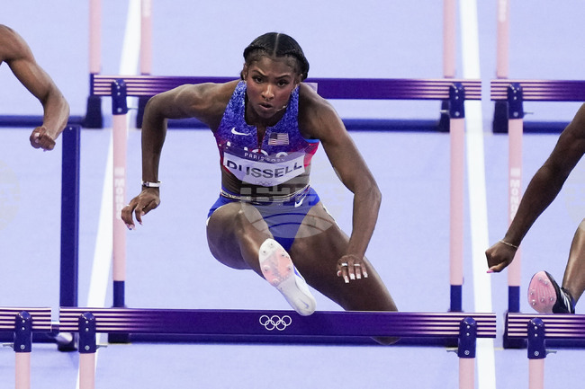 Олимпийската шампионка Масай Ръсел подобри американския рекорд на 100 метра с препятствия на турнира от Големия шлем по лека атлетика в Маями