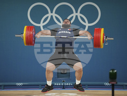 CORRECTION Paris Olympics Weightlifting