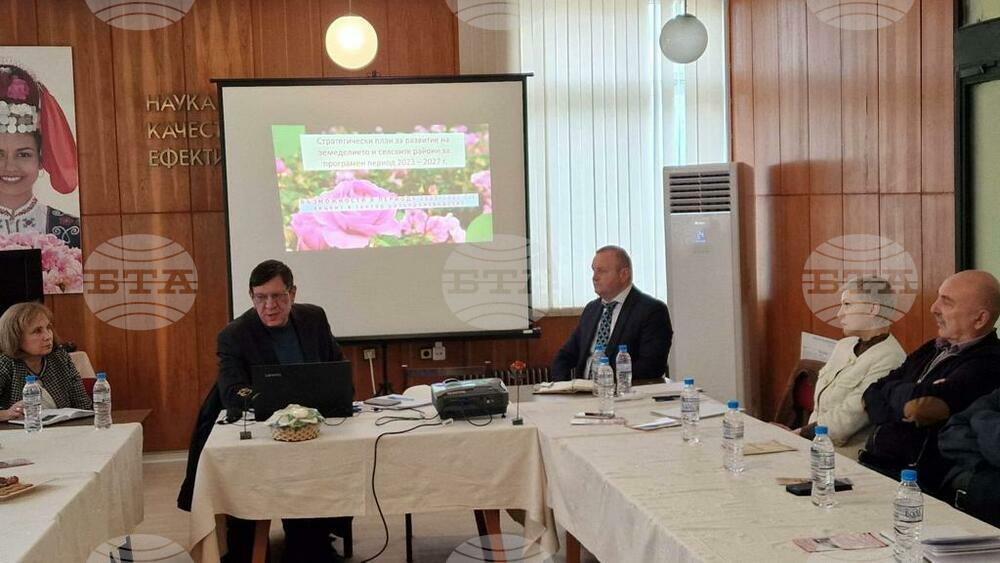 Заместник-министър Тодор Джиков: Увеличават се компенсаторните плащания към биологичното производство на рози