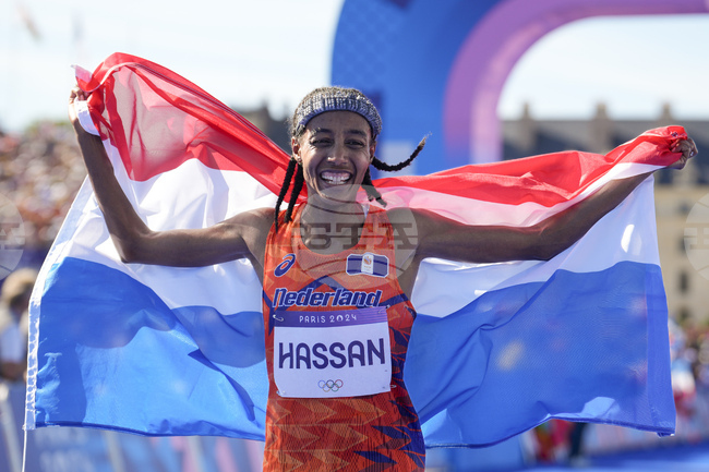 Олимпийската шампионка Сифан Хасан призна, че си спомня малко за своя дебют на маратон преди две години в Лондон